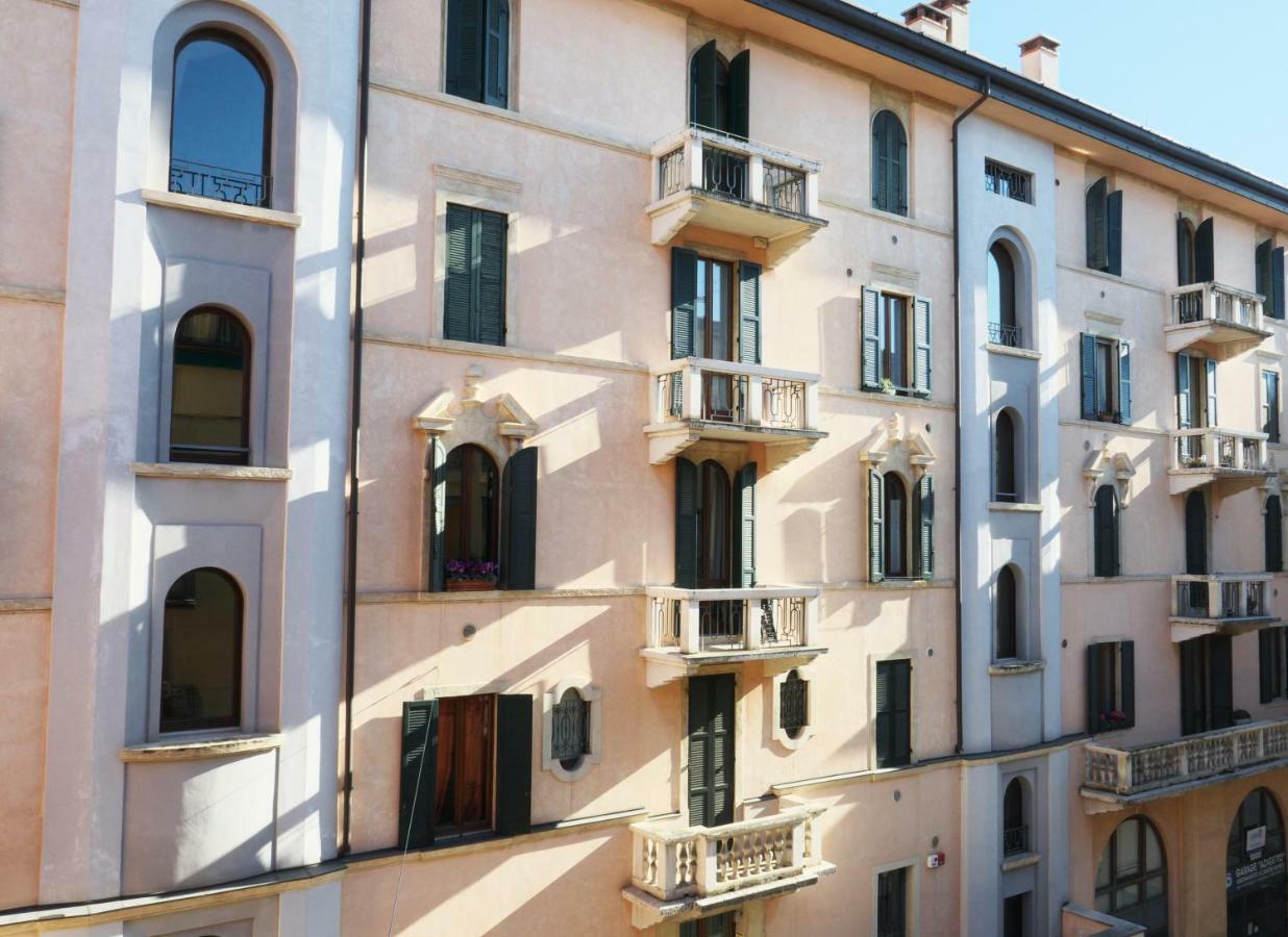 Апартаменты Pied A Terre - Atelier Верона Экстерьер фото